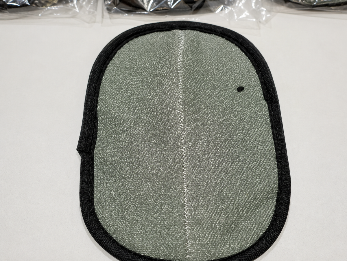 Detalle de la superficie del guante quita pelos reutilizable